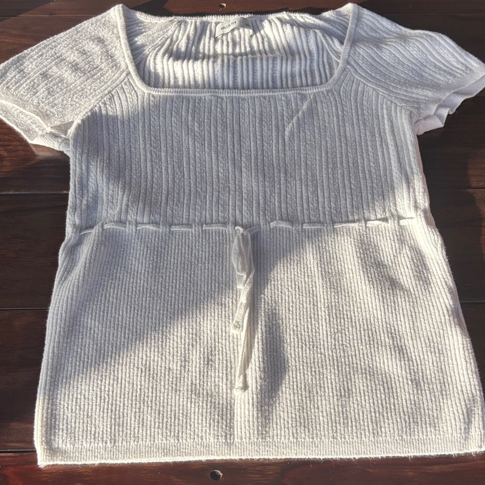 Hollister Cream Knit Short Sleeve Top